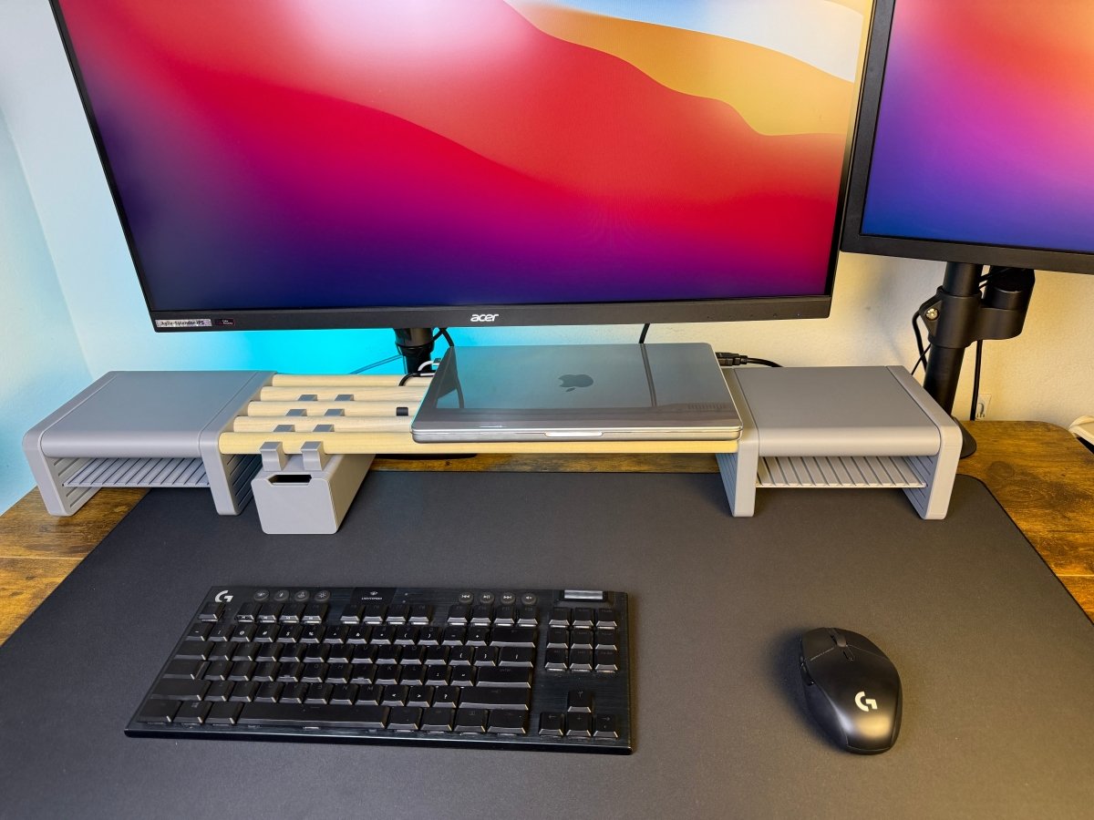 DeskShelf System Compact (5 - Dowel, 4″ Legs) Poliform Labs Standard (36″)