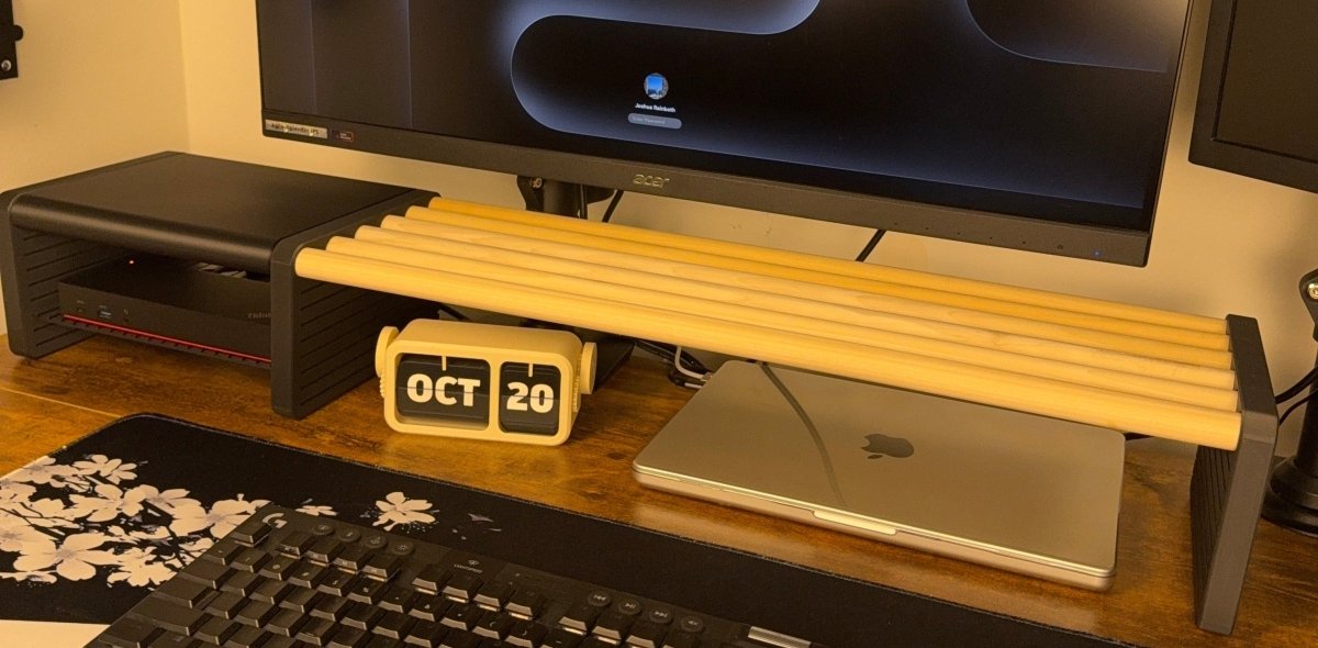 DeskShelf System Standard (6 - Dowel, 5.4″ Legs) Poliform Labs Compact (24″)