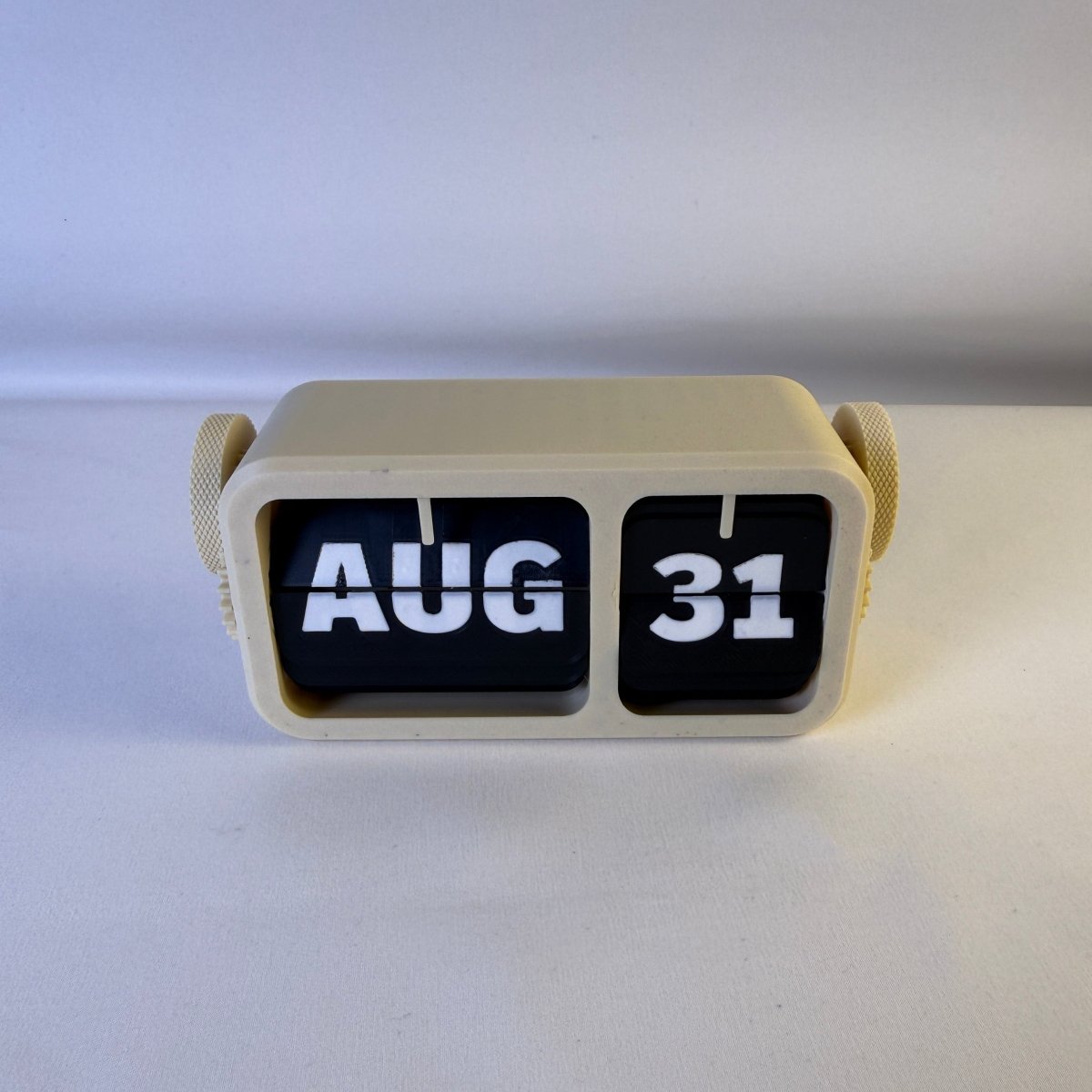 Flip Calendar Poliform Labs Month + Date